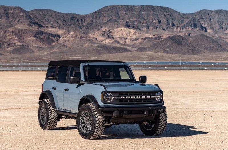 Внедорожник Ford Bronco обзавелся адаптивной пневмоподвеской