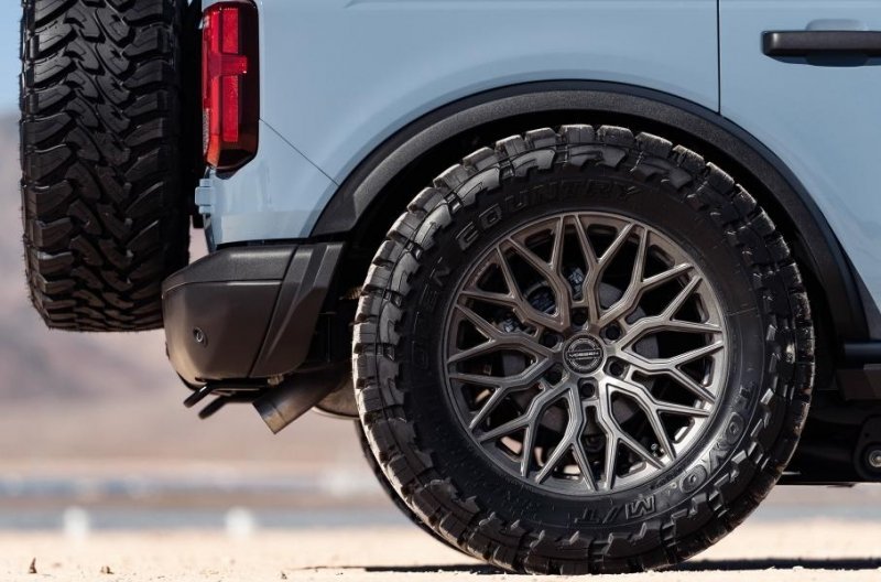 Внедорожник Ford Bronco обзавелся адаптивной пневмоподвеской