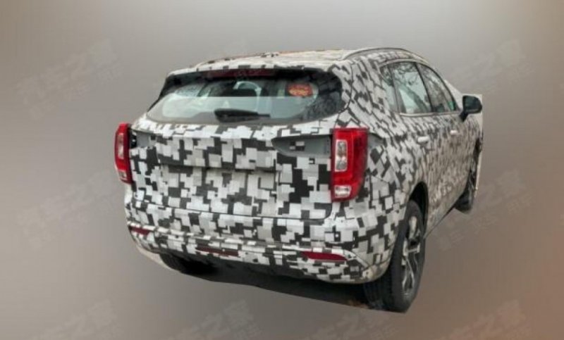 
            Появились первые снимки обновленного Haval Jolion
        