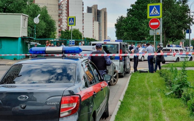 
            «Есть такие спорщики...» Когда инспекторы ГИБДД смогут вскрывать машины
        