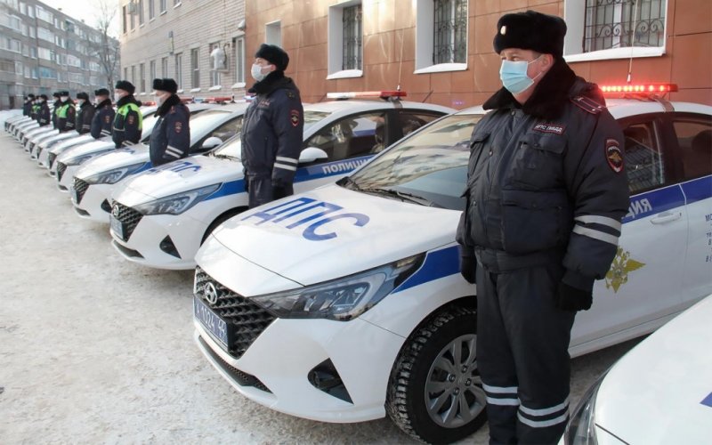 
            ОСАГО-2022, Путин за рулем Mercedes и другое. Автоновости дня
        