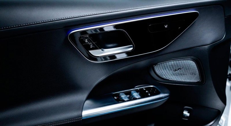 
            Модельное масштабирование. Тест-драйв нового Mercedes C-класс
        