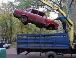 «Карета превращается в металлолом». В России оценили запрет старых машин