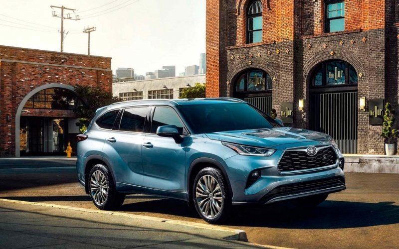 
            Forester, Tucson, Kaptur и другие: главные автоновинки России в декабре
        
