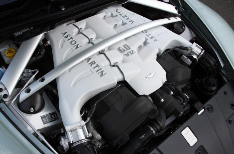 Aston Martin выпустит «прощальный» Vantage с V12