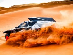 Audi RS Q e-tron для «Дакара»: появились изображения салона