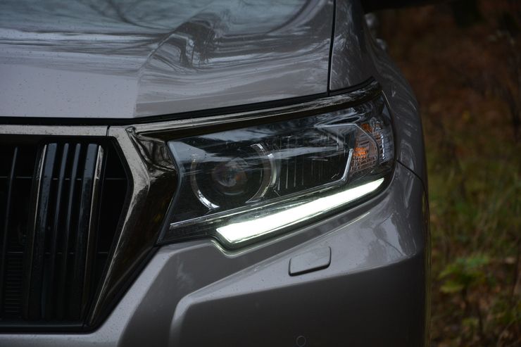 Без «топа» и «допа»: подбираем оптимальную комплектацию Toyota Land Cruiser Prado