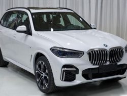 BMW начнет выпускать удлиненные на 13 сантиметров кроссоверы X5