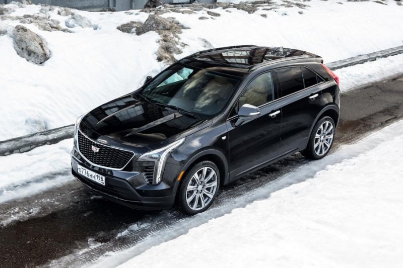 Cadillac лишил кроссоверы XT4, XT5 и XT6 парктроников