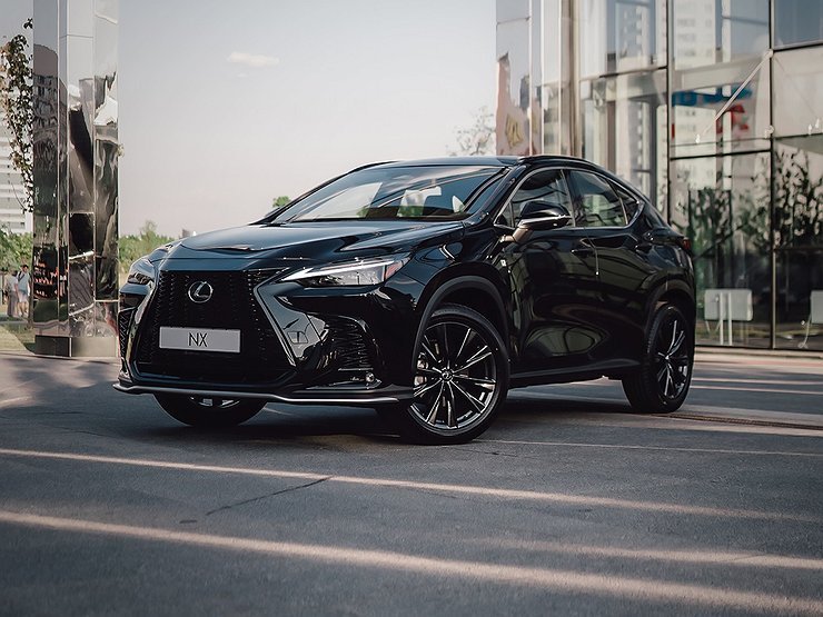 Чуть дешевле, чем RX: Lexus раскрыл цены нового кроссовера NX