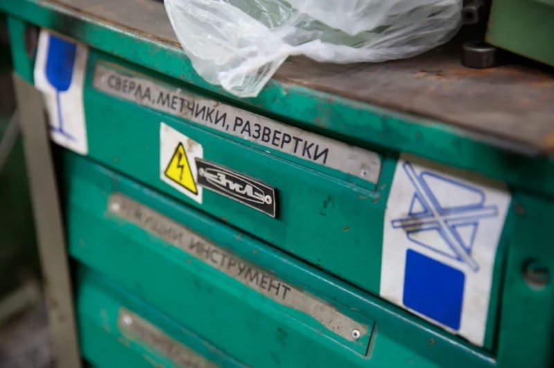 
            Здесь был ЗИЛ. Репортаж о легендарном заводе, которого не стало
        