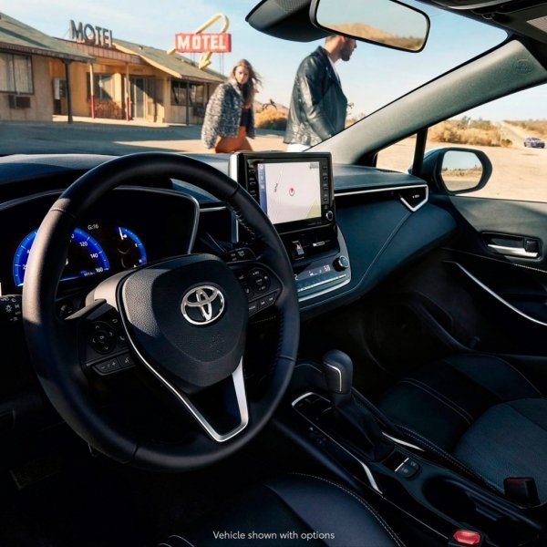 
            Toyota показала 268-сильную спорт-версию Corolla
        