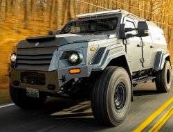 Канадский суперброневик Gurkha выставили на аукцион. Фото