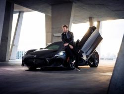 Дэвид Бекхэм получил эксклюзивный Maserati MC20 в честь собственной команды