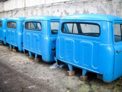 Для грузовика ГАЗ-53 середины прошлого века всё ещё можно купить новую кабину. Дороже самой машины