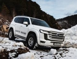Новый Toyota Land Cruiser 300 получил экстремальную версию в России