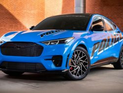 Электрический Ford Mustang заступил на службу в полицию Нью-Йорка
