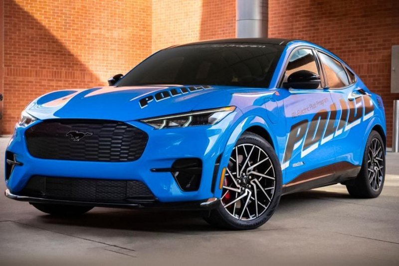 Электрический Ford Mustang заступил на службу в полицию Нью-Йорка