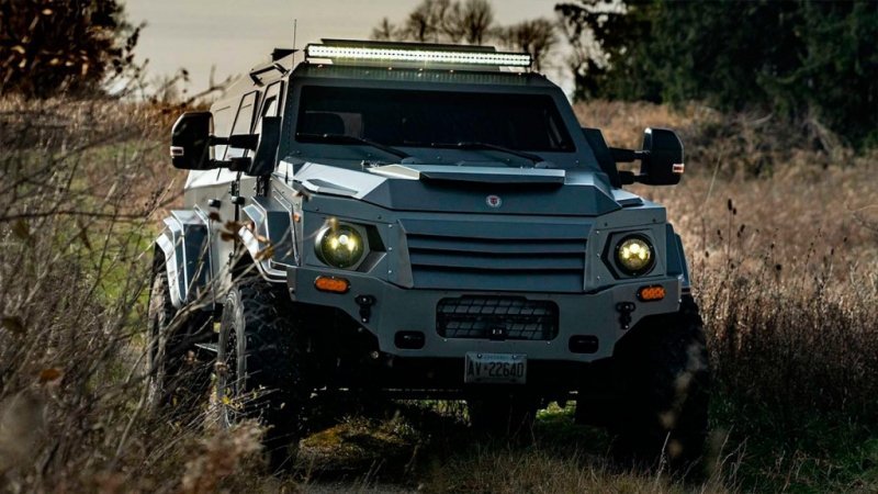 
            Канадский суперброневик Gurkha выставили на аукцион. Фото
        