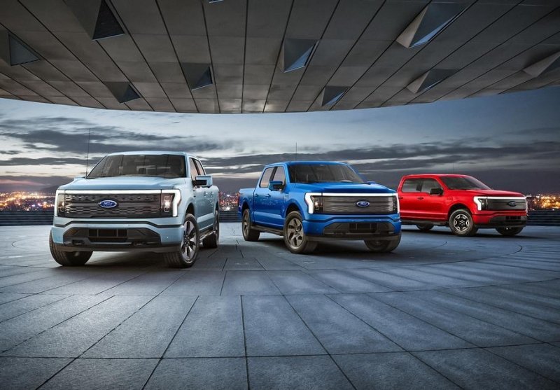 Ford перестал принимать заказы на новый F-150 Lightning