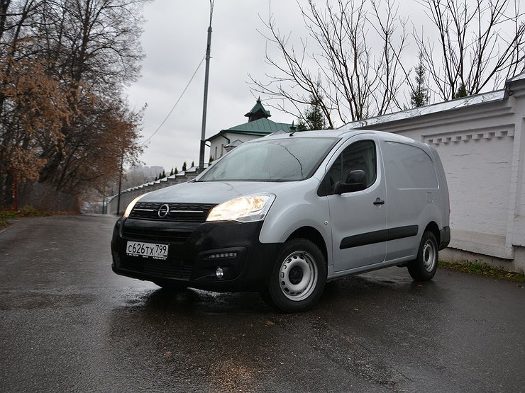 И не мал, и удал: длительный тест-драйв Opel Combo Cargo
