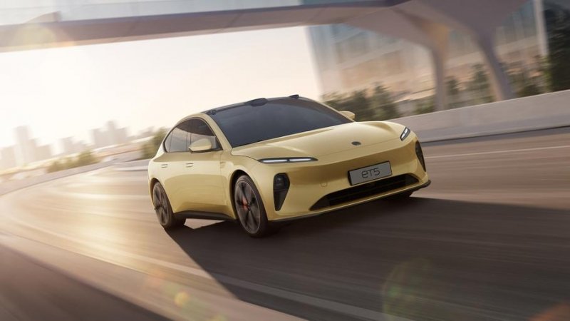 Китайская компания Nio представила конкурента Tesla Model 3