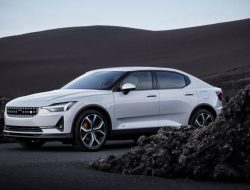 Мощность уже проданных Polestar 2 предложили увеличить с помощью новой прошивки