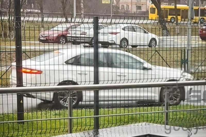 На белорусском заводе Geely замечен седан Preface