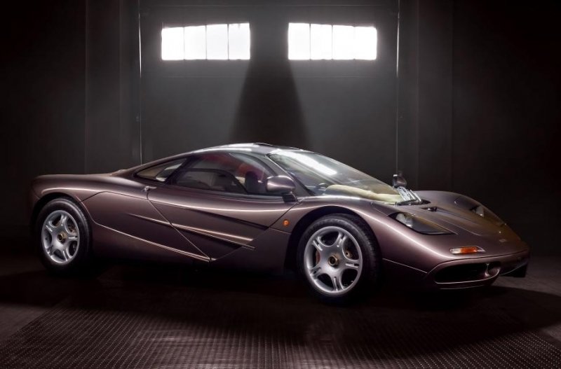 Названы самые дорогие аукционные автомобили 2021 года
