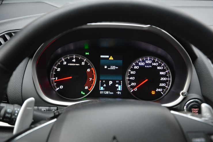 Не холодное сердце: жесткий тест-драйв Mitsubishi Eclipse Cross в мороз