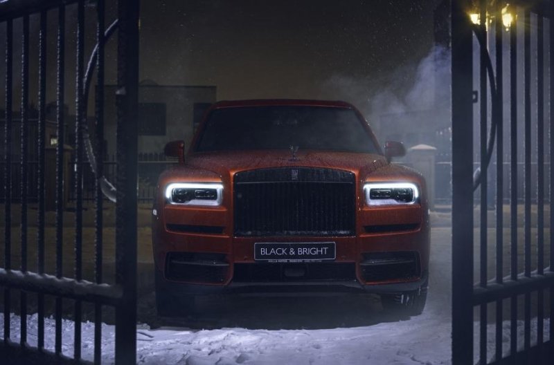 Новая версия Rolls-Royce Cullinan «вдохновилась» атмосферой ночной Москвы