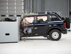 Новый Ford Bronco не впечатлил результатами краш-теста
