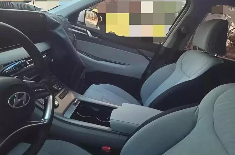 Обновленный Hyundai Palisade: новые фотографии интерьера