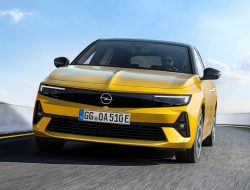 Opel Astra неожиданно возвращается на российский рынок
