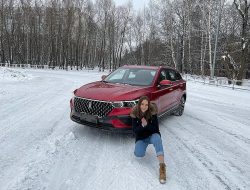 Под соусом премиальности: первый тест-драйв нового FAW Bestune T77