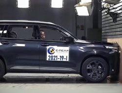 Посмотрите, как Exeed VX проходит краш-тесты