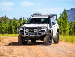 Посмотрите на самый внедорожный Toyota Land Cruiser 300
