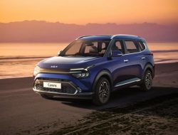 Представлен кроссвэн Kia Carens на базе Seltos