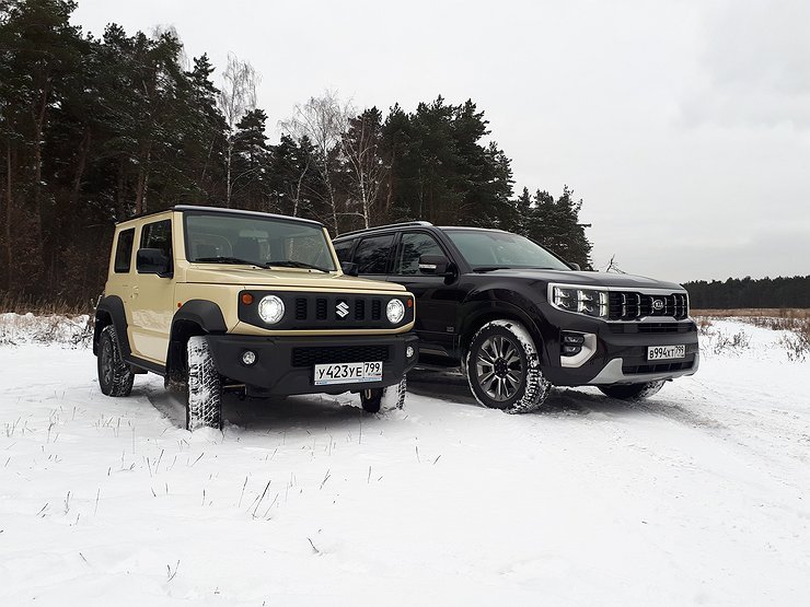 Разноклассные: несерьезный тест-драйв Suzuki Jimny и Kia Mohave