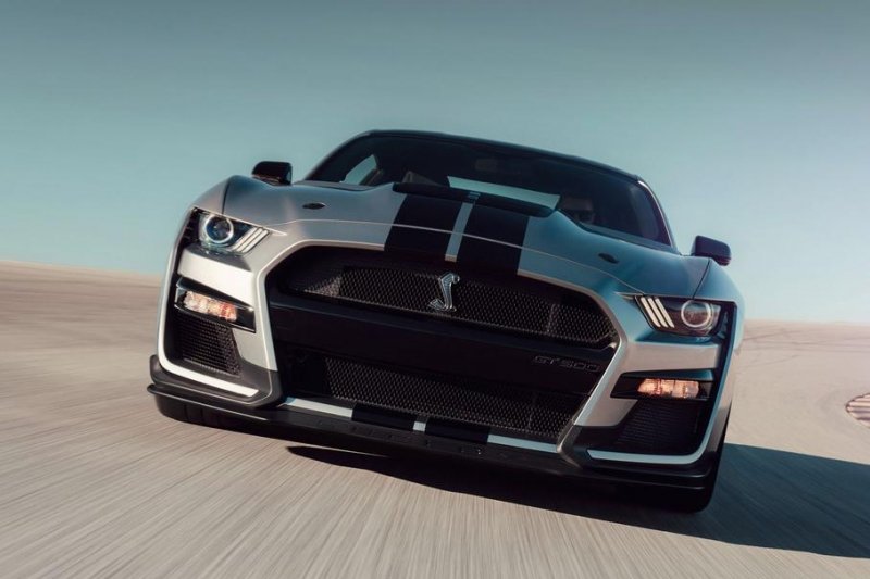 С завода Ford угнали четыре новых Mustang Shelby GT500