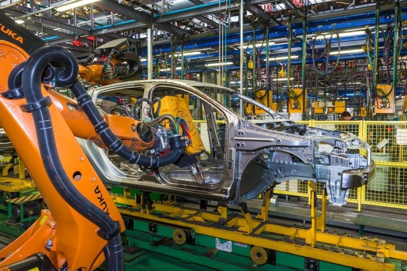 Сборка Lada Granta приостановлена из-за нехватки комплектующих