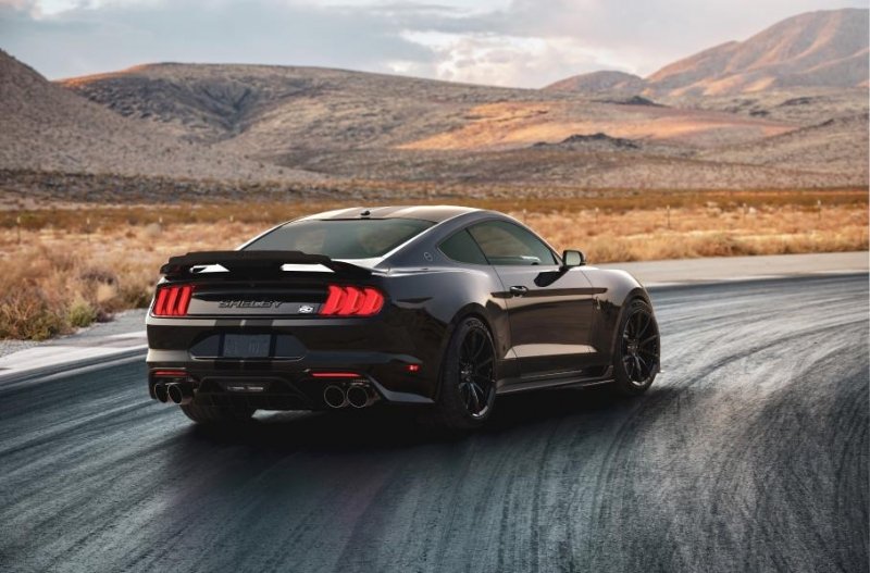 Shelby вернула в модельный ряд экстремальный Mustang GT500KR