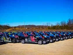 Сотню новых Chevrolet Corvette отправят под пресс. И сделает это сам производитель