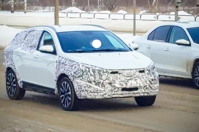 Стали известны подробности о рестайлинговой Lada Vesta
