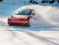 Tesla Model 3 оказалась почти бесполезной на 20-градусном морозе