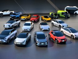 Toyota показала 16 электрокаров, включая внедорожник, суперкар и пикап
