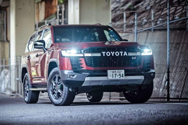 Toyota выпустит меньше дефицитных Land Cruiser. И вот почему