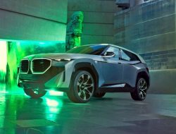 В BMW объяснили, почему назвали новый большой кроссовер XM, а не X8