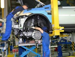 В России замедлилось производство легковых автомобилей