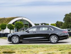 В России ждут новый Mercedes-Benz S-Class за 73 миллиона рублей